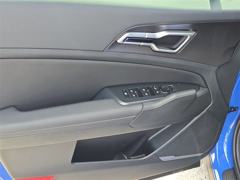 New 2026 Kia Sportage EX image 19