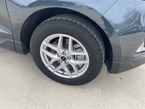 Used 2023 Ford Edge SEL w/ Convenience Package image 4