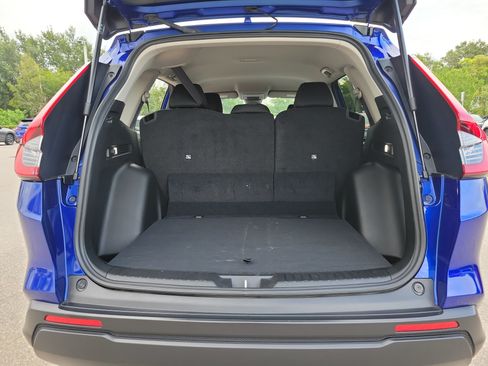 Used 2025 Honda CR-V LX image 9