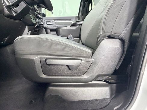Used 2022 RAM 2500 Big Horn AWD/4WD image 25