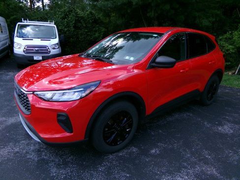Used 2024 Ford Escape Active AWD/4WD image 5