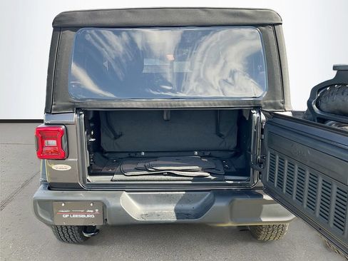 Used 2024 Jeep Wrangler Sport AWD/4WD image 24
