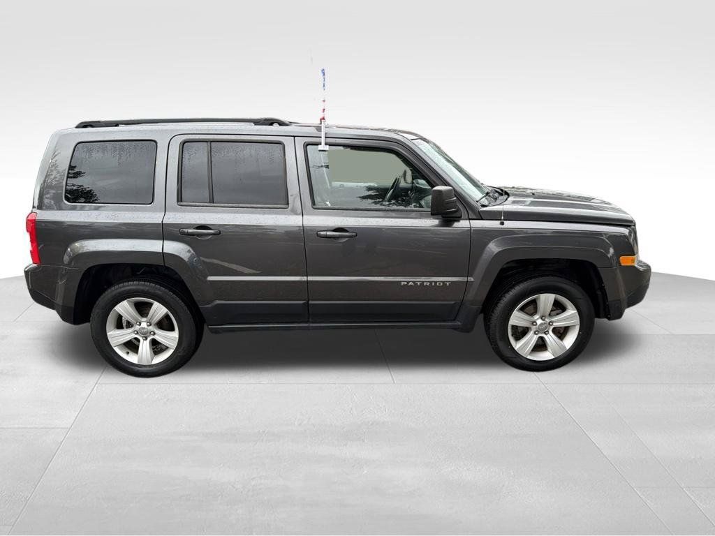 Used 2014 Jeep Patriot Sport w/ Power Value Group AWD/4WD image 7
