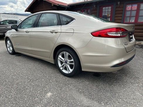 Used 2018 Ford Fusion S image 4