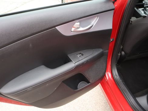 Used 2024 Kia Forte LXS FWD image 10