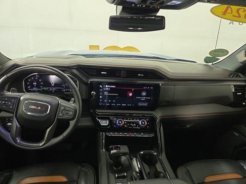 Certified 2024 GMC Sierra 1500 AT4 w/ AT4 Preferred Package AWD/4WD image 13
