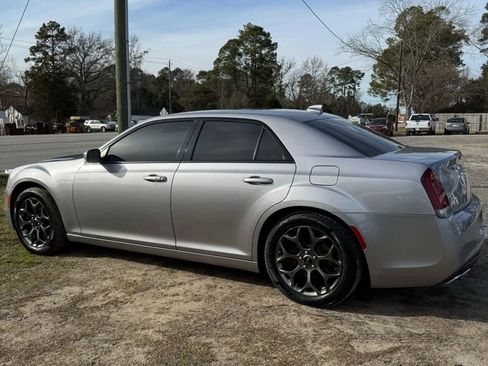 Used 2017 Chrysler 300 S image 6