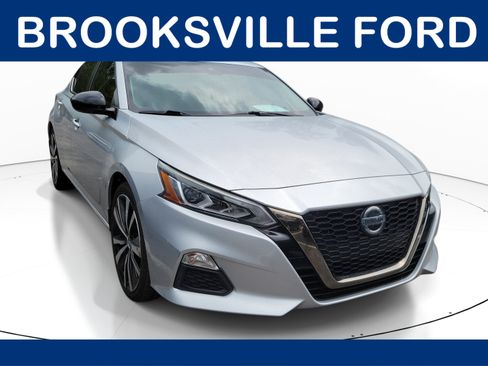 Used 2020 Nissan Altima 2.5 SR FWD image 1