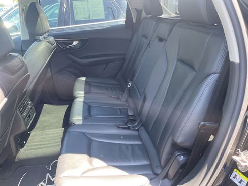 Used 2023 Audi Q7 2.0T Premium AWD/4WD image 8