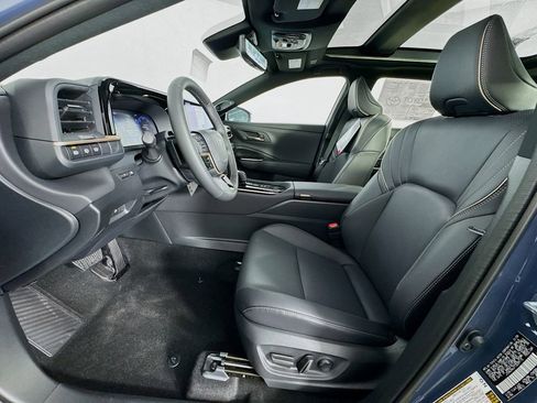 New 2026 Toyota Crown Signia image 14