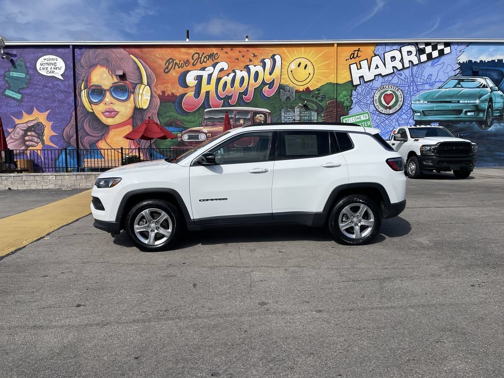 Certified 2024 Jeep Compass Latitude AWD/4WD image 2