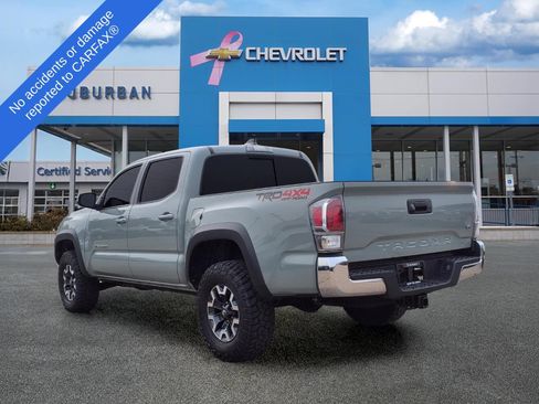 Used 2023 Toyota Tacoma TRD Off-Road AWD/4WD image 7