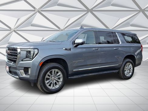 Used 2021 GMC Yukon XL SLT w/ SLT Luxury Plus Package image 5