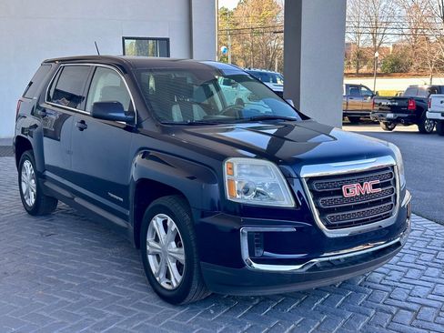 Used 2017 GMC Terrain SLE image 2