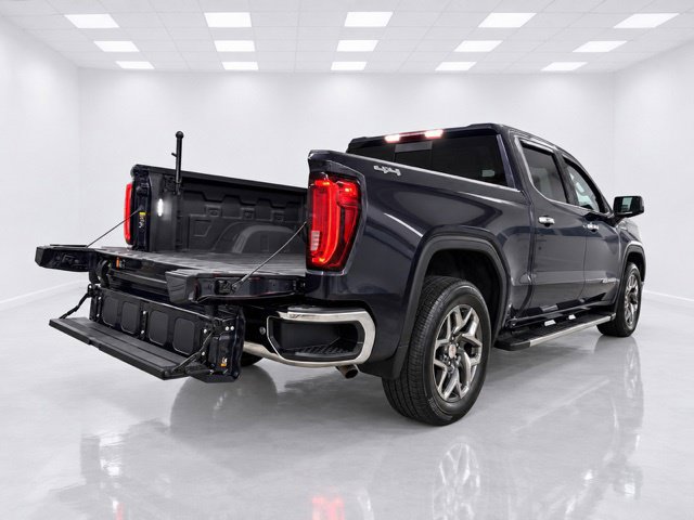 Used 2023 GMC Sierra 1500 SLT w/ SLT Premium Plus Package AWD/4WD image 12