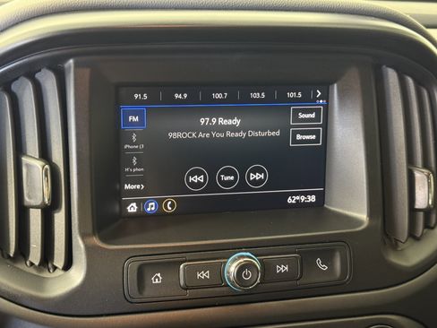 Used 2020 Chevrolet Colorado W/T w/ WT Convenience Package RWD image 18