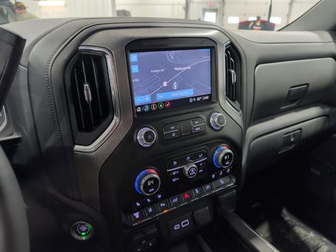 Used 2023 GMC Sierra 2500 Denali AWD/4WD image 11