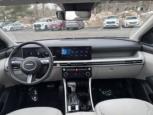 Used 2025 Hyundai Tucson SEL image 17