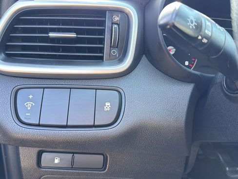 Used 2016 Kia Sorento LX FWD image 17