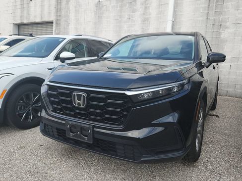 Used 2024 Honda CR-V EX image 3