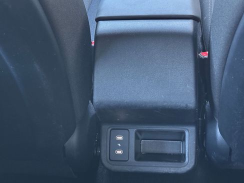 Used 2025 Kia K4 FWD image 23