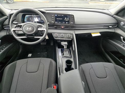 New 2026 Hyundai Elantra SE w/ Cargo Package image 12