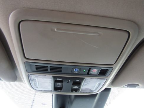 Used 2018 Honda Odyssey Touring image 40