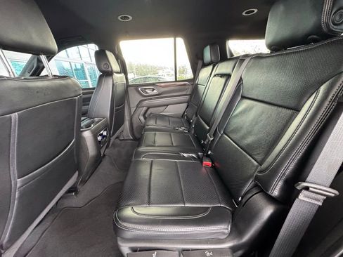 Used 2021 GMC Yukon SLE image 21