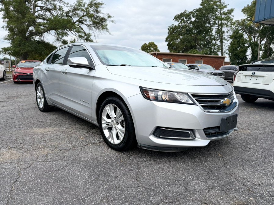 Used 2015 Chevrolet Impala LT Eco w/ Navigation Package w/ Convenience Package FWD image 4