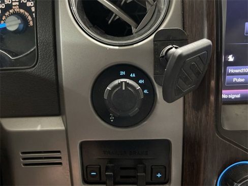 Used 2013 Ford F150 Lariat w/ Mid Equipment Group image 32