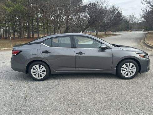 New 2025 Nissan Sentra S image 7