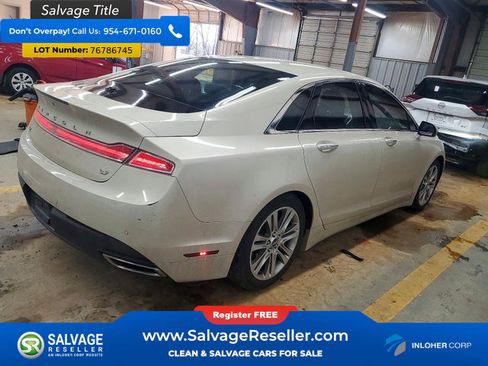 Used 2014 Lincoln MKZ w/ Equipment Group 102A Reserve FWD image 4