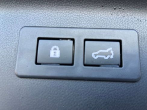 Used 2025 Subaru Forester Limited w/ Popular Package #2 image 18