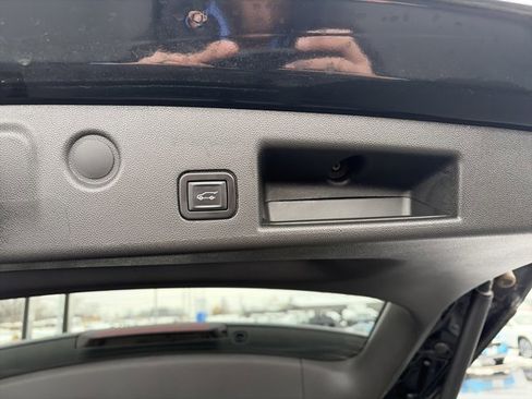 Used 2022 Chevrolet Equinox LT image 6