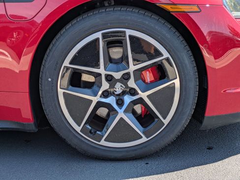 New 2025 Porsche Taycan 4S AWD/4WD image 27