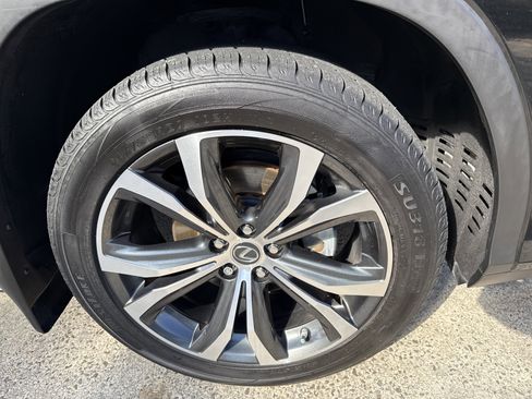 Used 2022 Lexus RX 350 FWD w/ Premium Package image 12