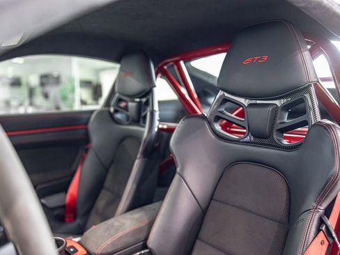 Used 2022 Porsche 911 GT3 RWD image 18