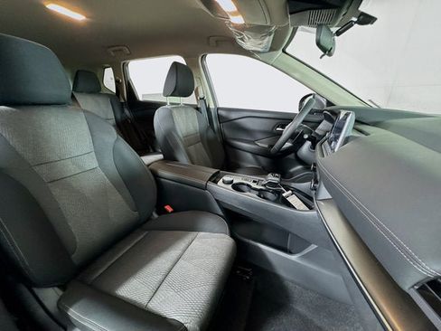 New 2026 Nissan Rogue SV AWD/4WD image 24