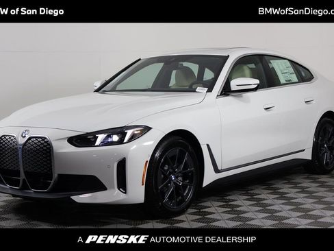 New 2026 BMW i4 eDrive40 w/ Parking Assistance Package RWD image 1