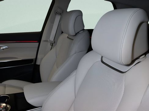 Certified 2026 Genesis GV70 2.5T AWD/4WD image 7