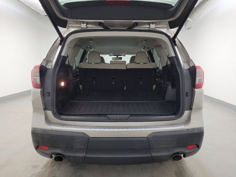 Used 2020 Subaru Ascent Limited image 29