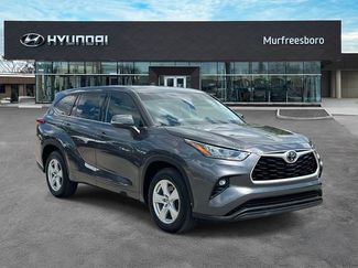 Used 2020 Toyota Highlander LE FWD video 3