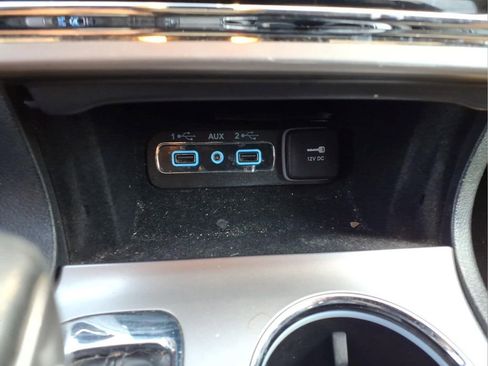Used 2022 Jeep Grand Cherokee Laredo X AWD/4WD image 12