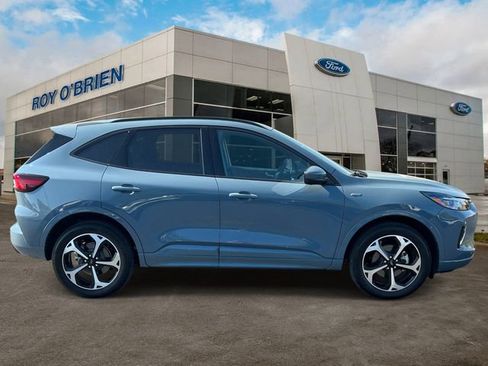 Certified 2023 Ford Escape ST-Line Elite AWD/4WD image 6