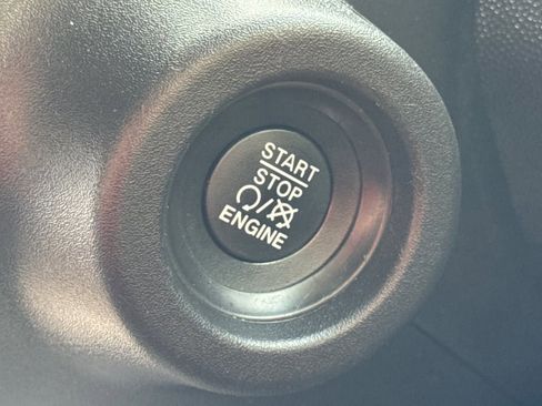 Used 2023 RAM ProMaster 2500 image 23