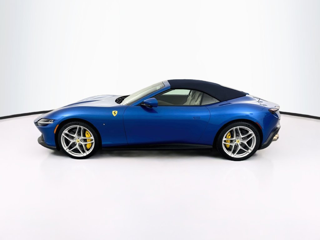 Used 2026 Ferrari Roma Spider RWD image 40