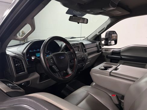Used 2017 Ford F250 XL w/ STX Appearance Package AWD/4WD image 14