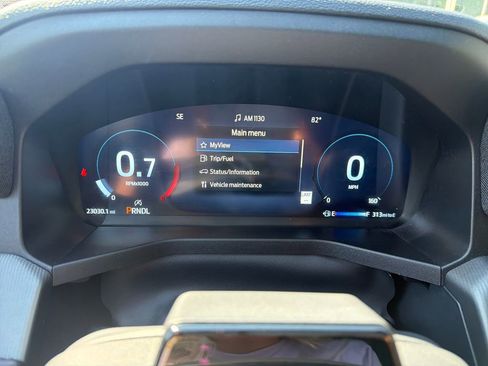 Used 2025 Ford Explorer ST-Line w/ ST-Line Street Pack AWD/4WD image 18