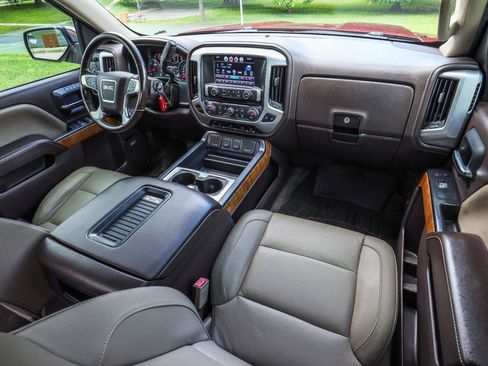 Used 2018 GMC Sierra 1500 SLT w/ SLT Premium Package AWD/4WD image 30
