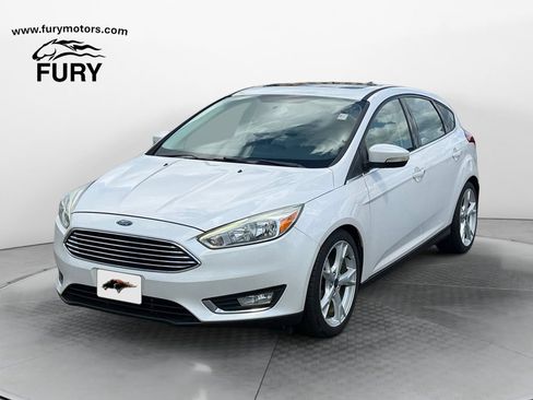 Used 2015 Ford Focus Titanium FWD image 7